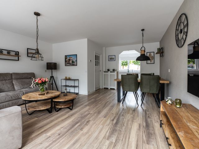 Pastoor Apeldoornpad 2, Hoogvliet Rotterdam