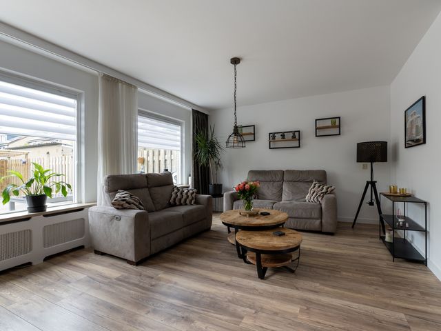 Pastoor Apeldoornpad 2, Hoogvliet Rotterdam