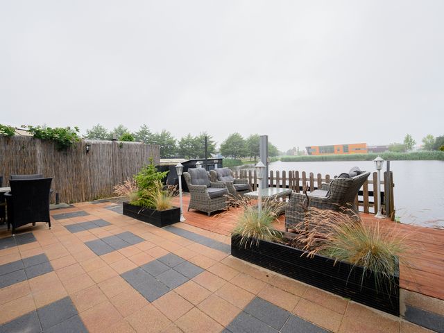 Glasblazer 37, Hellevoetsluis