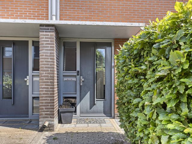 Kuifvlinder 6, Enschede