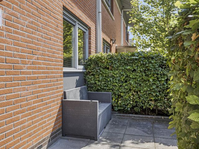Kuifvlinder 6, Enschede