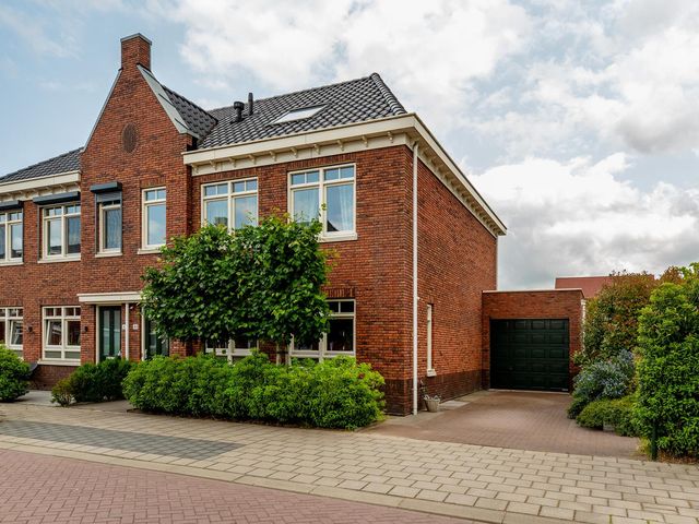 Zilvervloot 44, Rhoon