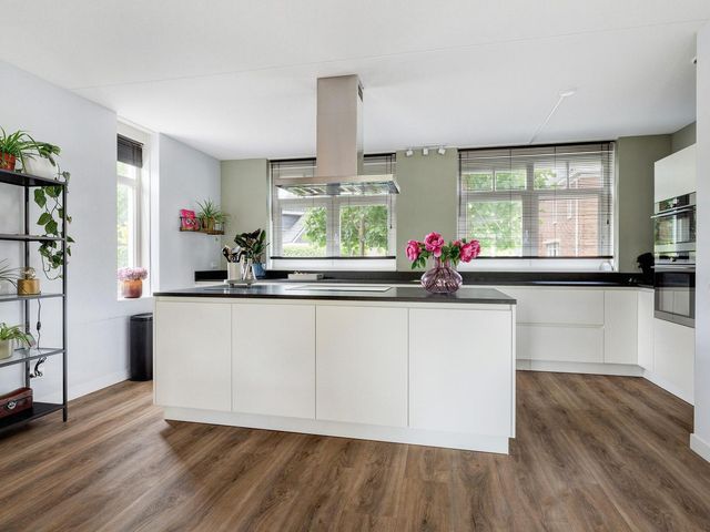 Zilvervloot 44, Rhoon