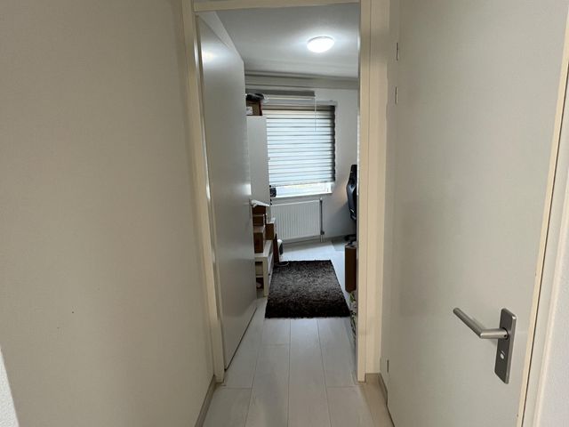 Waldorpstraat 476, Den Haag