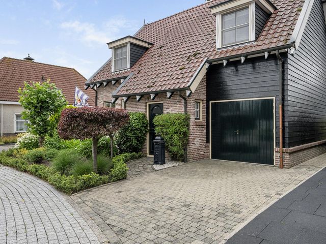 Philips van Dorpstraat 30, Oud-Vossemeer