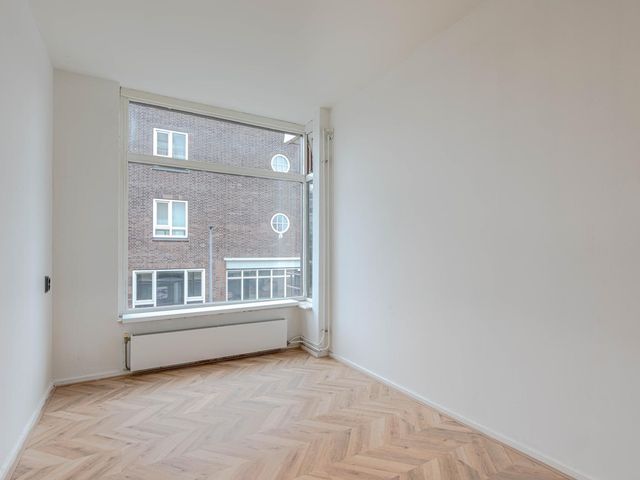 Lorentzlaan 86, Schiedam