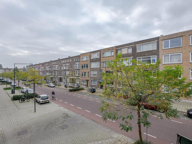Lorentzlaan 86, Schiedam