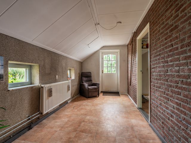 Ruiten A Kanaal West 14, Veelerveen