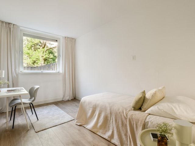 Ambonplein 40, Amsterdam