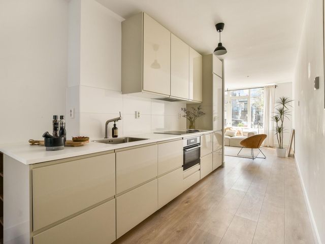 Ambonplein 40, Amsterdam