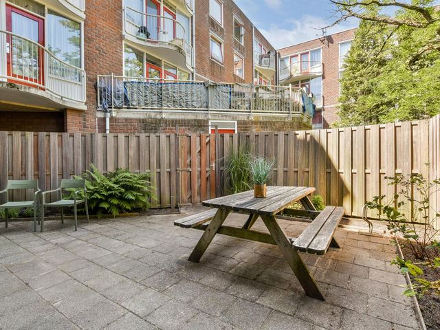 Ambonplein 40, Amsterdam