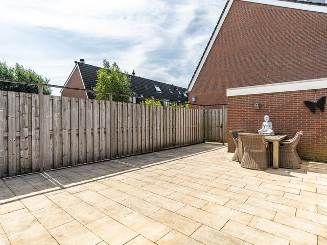 Zwaluwweg 30, Voorschoten
