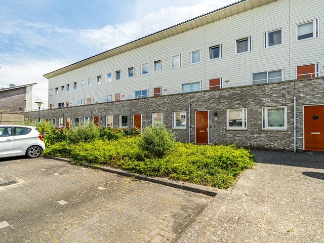 Hebriden 33, Zoetermeer