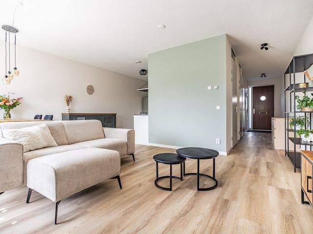 Hebriden 33, Zoetermeer