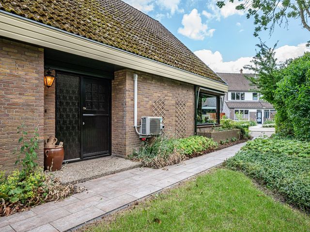 Muidenstraat 10, Emmeloord