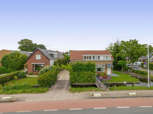 Bredeweg 11, Moerkapelle