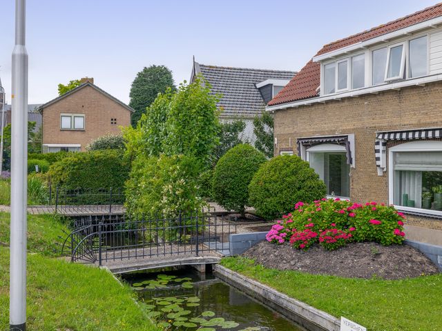 Bredeweg 11, Moerkapelle