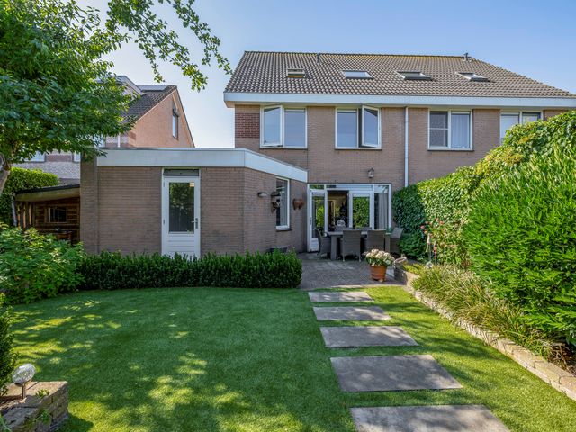 Regulus 4, Waddinxveen