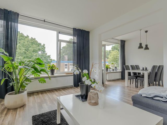 Kruisvoorde 74, Rotterdam