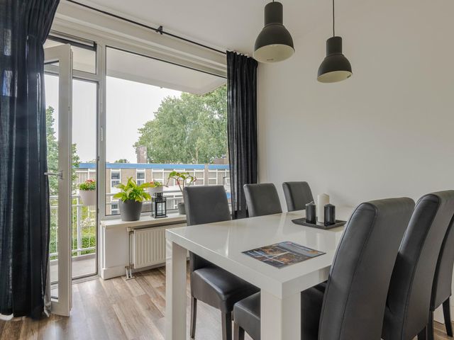 Kruisvoorde 74, Rotterdam