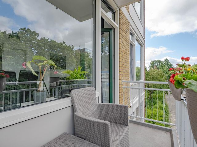 Kruisvoorde 74, Rotterdam