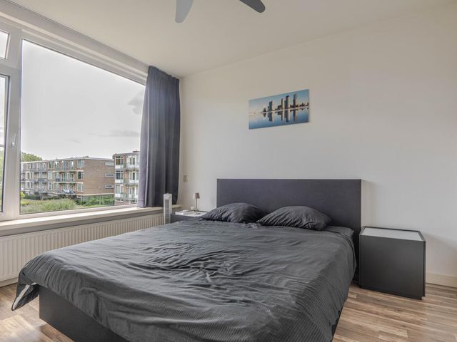Kruisvoorde 74, Rotterdam