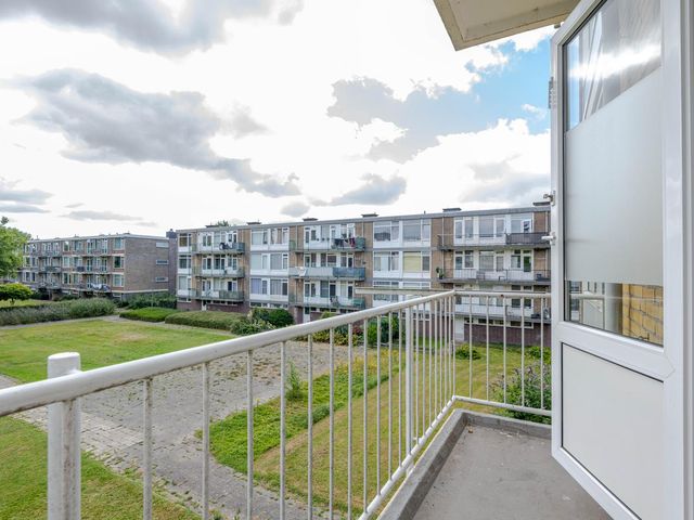 Kruisvoorde 74, Rotterdam