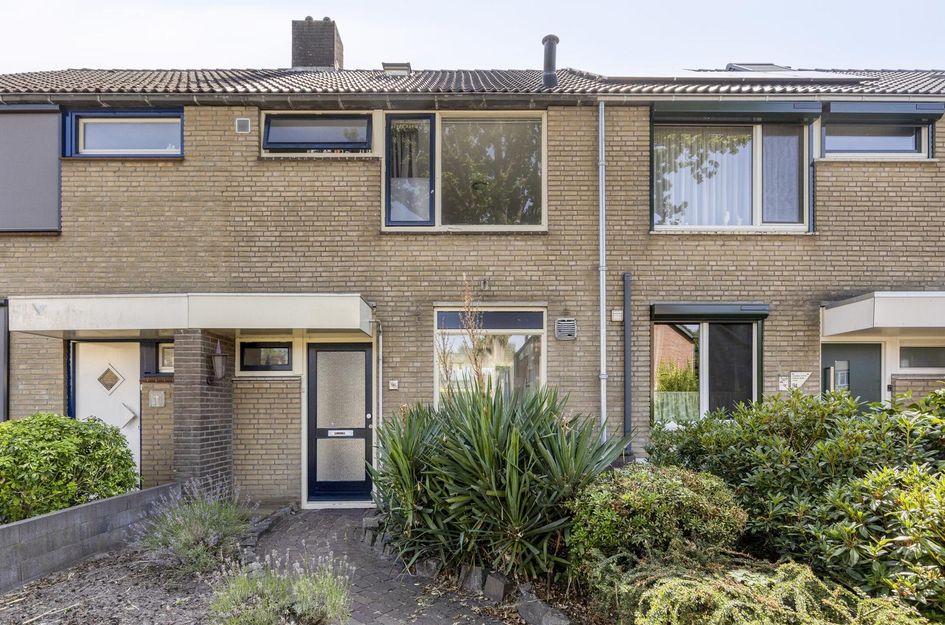 Amarildijk 96