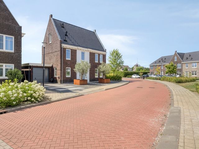 Grondzeilerstraat 51, Oude-Tonge