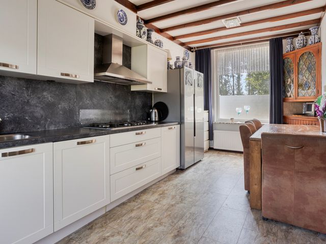 Gaete 16, Lage Zwaluwe