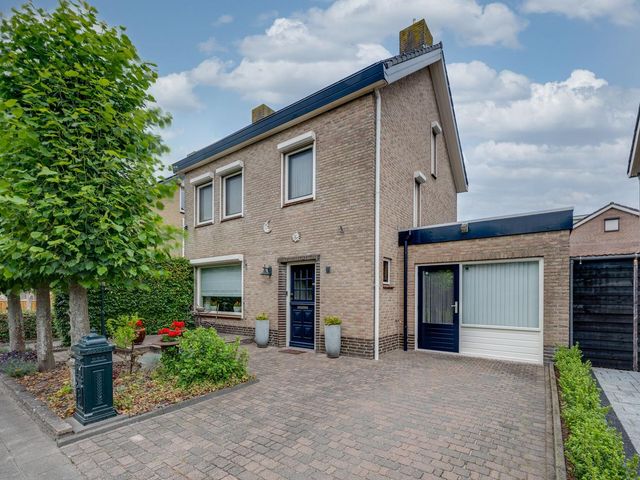 van der Zijpedreef 5, Rucphen
