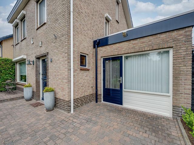 van der Zijpedreef 5, Rucphen