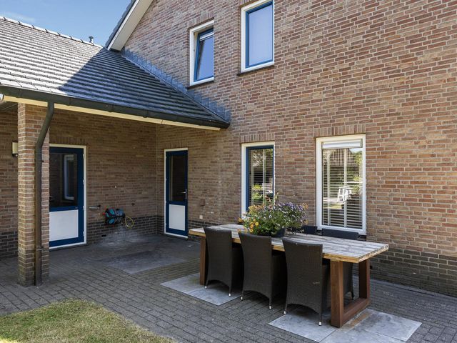 Hoogenboomstraat 21, Lemelerveld