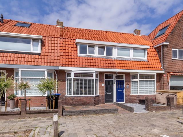 Goudsbloemstraat 12, Den Helder