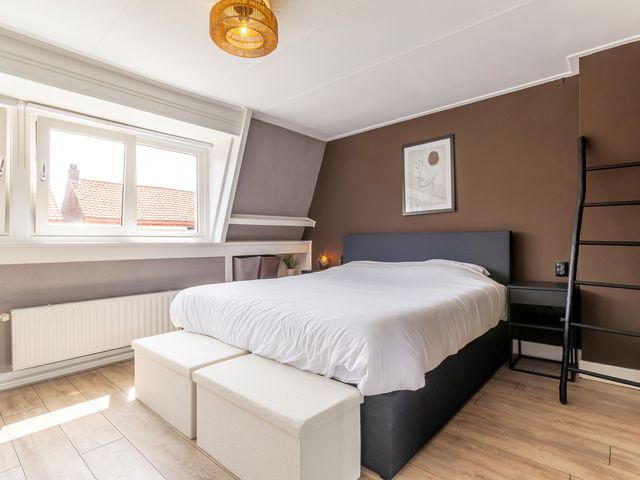 Goudsbloemstraat 12, Den Helder