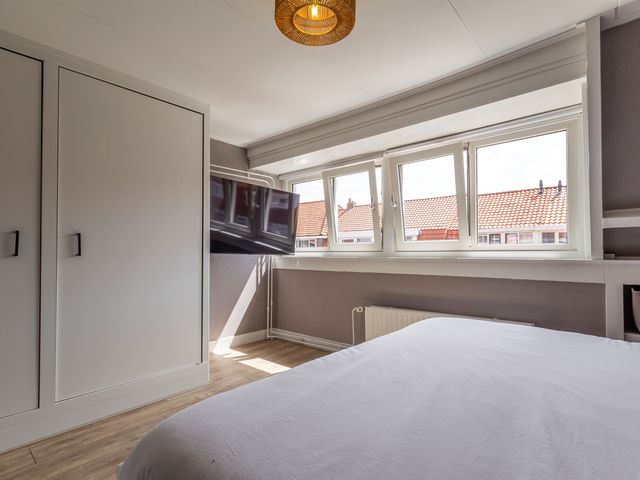Goudsbloemstraat 12, Den Helder
