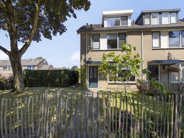 Olieakkerstraat 13, Heteren