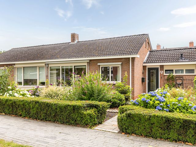 Nederlandlaan 30, Stadskanaal