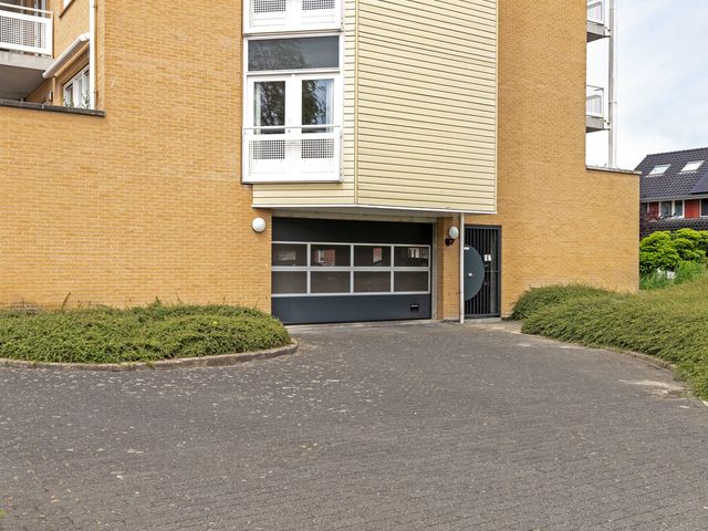 Freijaholm 41, Schiedam
