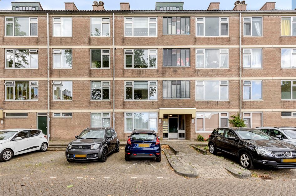 Royaardsplein 96