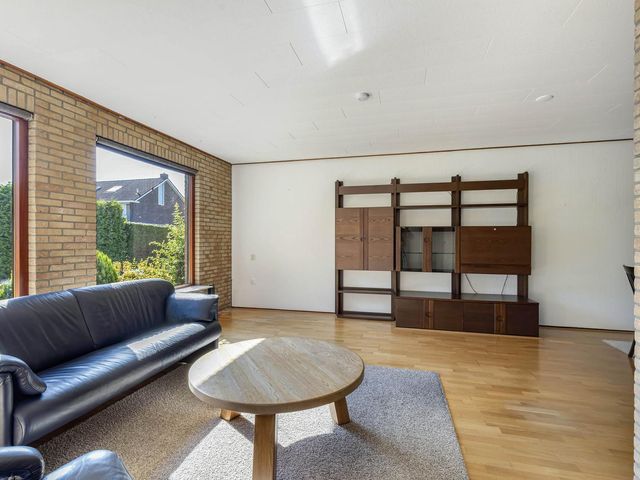 Schouw 22, Heerenveen