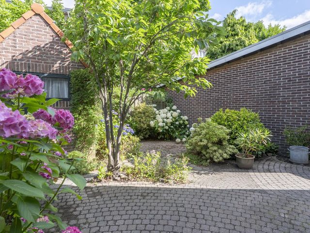 Lintjensstraat 15, Heerlen