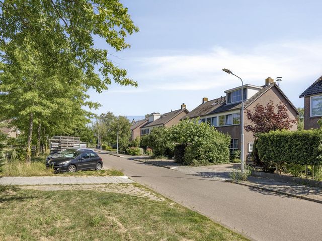 Leidsemeerstraat 63, Buitenkaag
