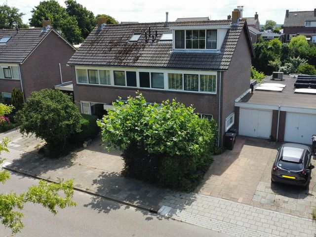 Leidsemeerstraat 63, Buitenkaag
