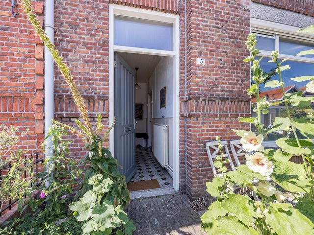 Tramstraat 5, Terneuzen