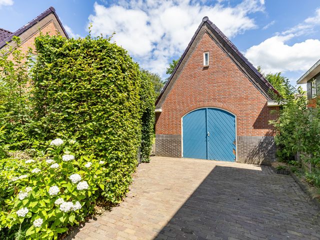 Marktstraat 1, Marum