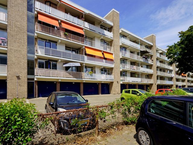 Escamplaan 406, 's-Gravenhage
