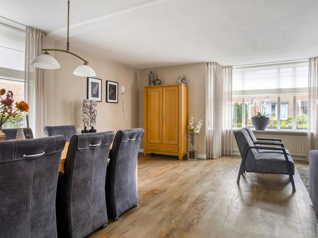 Esdoornlaan 56, Langenboom
