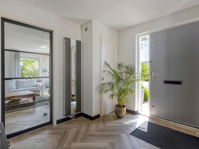 Linge Singel 28, Lienden