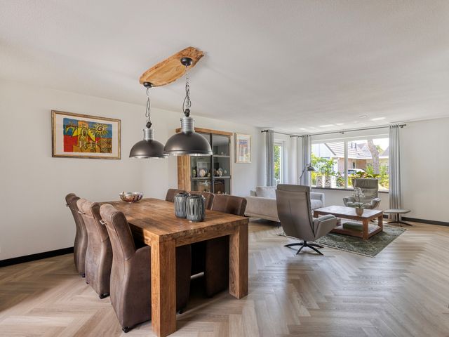 Linge Singel 28, Lienden